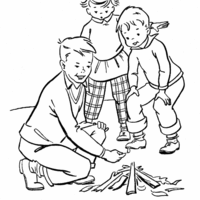 Desenho de Família fazendo fogueira para colorir