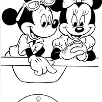 Desenho de Minnie e Mickey no cruzeiro para colorir