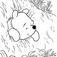 Desenho de Winnie the Pooh no buraco para colorir