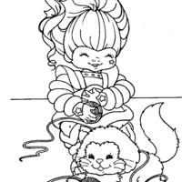 Desenho de Rainbow Brite enrolando novelo de lã para colorir