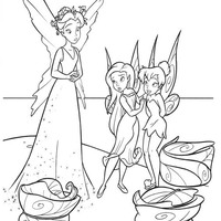Desenho de Rainha Charion ajudando Tinker Bell para colorir