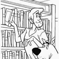 Desenho de Scooby Doo na biblioteca para colorir