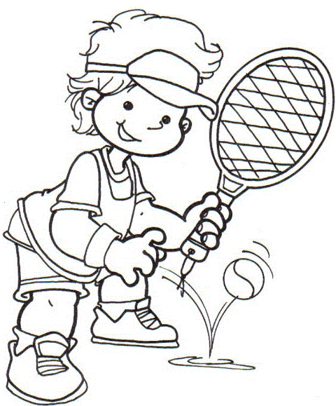 Menininho jogando tenis
