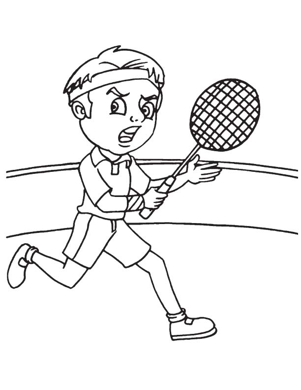 Jogador correndo na quadra de badminton