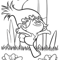 Desenho de Trolls Poppy saltando na floresta para colorir