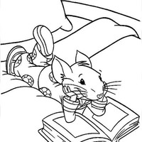 Desenho de Stuart lendo antes de dormir para colorir