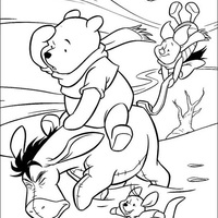 Desenho de Pooh e Ió correndo no bosque para colorir