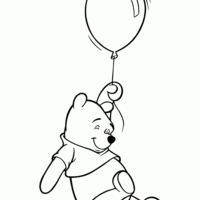 Desenho de Pooh voando com balão para colorir