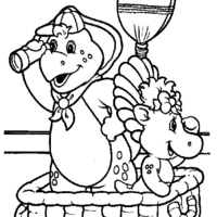 Desenho de Barney e Baby Bop brincando de piratas para colorir