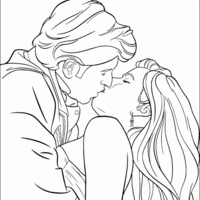 Desenho de Princesa Giselle beijando o príncipe para colorir
