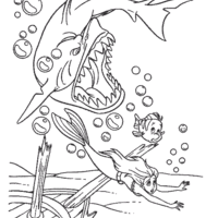 Desenho de Linguado e Ariel tentando escapar de tubarão para colorir