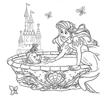 Desenho de Pequena Sereia e peixe Linguado para colorir