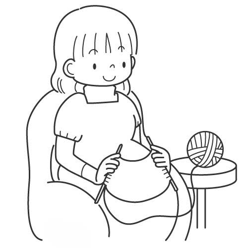 Mulher gravida fazendo roupinha trico