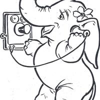 Desenho de Elefanta falando pelo orelhão para colorir